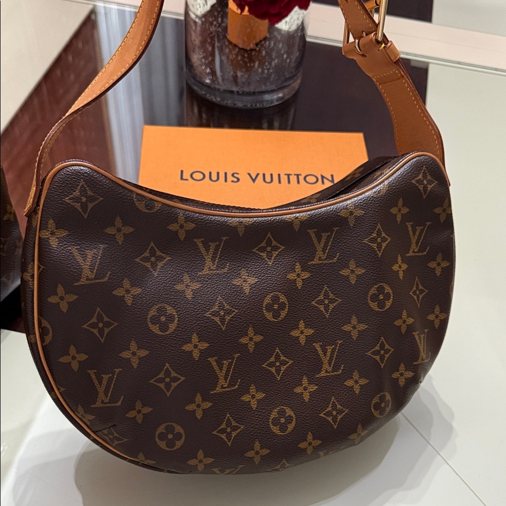 Louis Vuitton Croissant MM Classic Brown Monogram Shoulder Bag